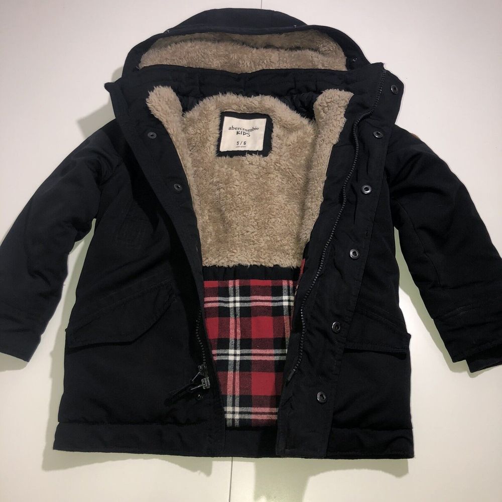 Abercrombie Fitch Kid Hooded Heavyweight Jacket Faux Fur & Plaid Jacket Size 5/6